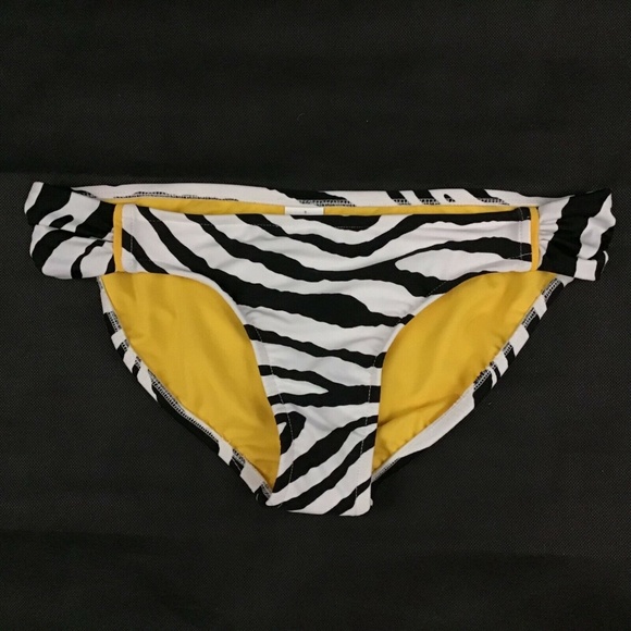 Xhilaration Other - 🦋Xhilaration Zebra Bikini Bottom Large NWT!
